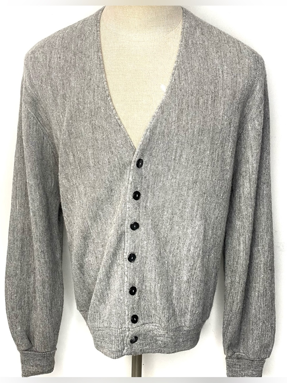 Vintage 70s JC Penney Men’s Gray Virgin Orlon Acrylic Knit Cardigan Sweater XL